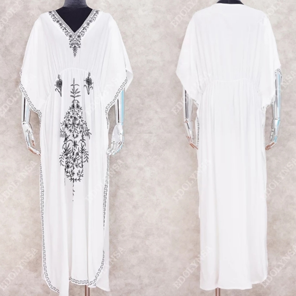 5⭐💢Black/White Embroidered Beach Cover Up - Picture 4 of 6